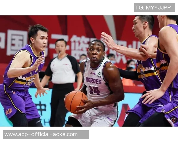 总决赛第四场不延期，篮协官员会后开溜避开媒体的内幕揭秘